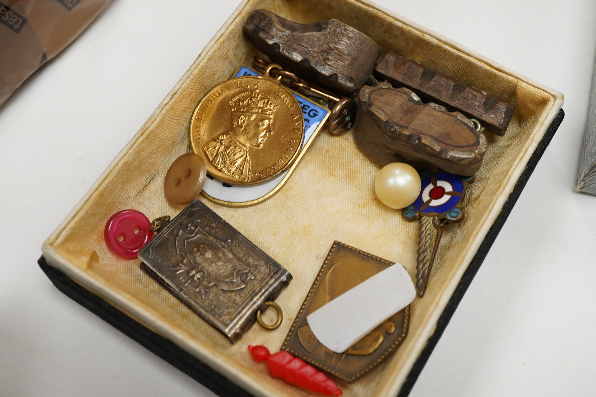 A quantity of assorted mainly costume jewellery, including paste brooch, facetted jet bead necklace, enamelled earrings, wrist watches, compact, lighters, etc.